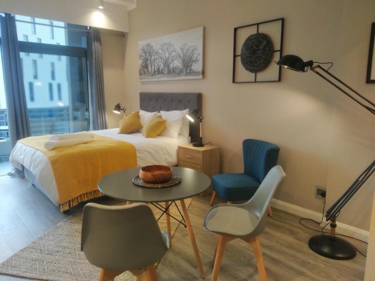 Menlyn Apartment - Studio Pretoria-Noord Kültér fotó