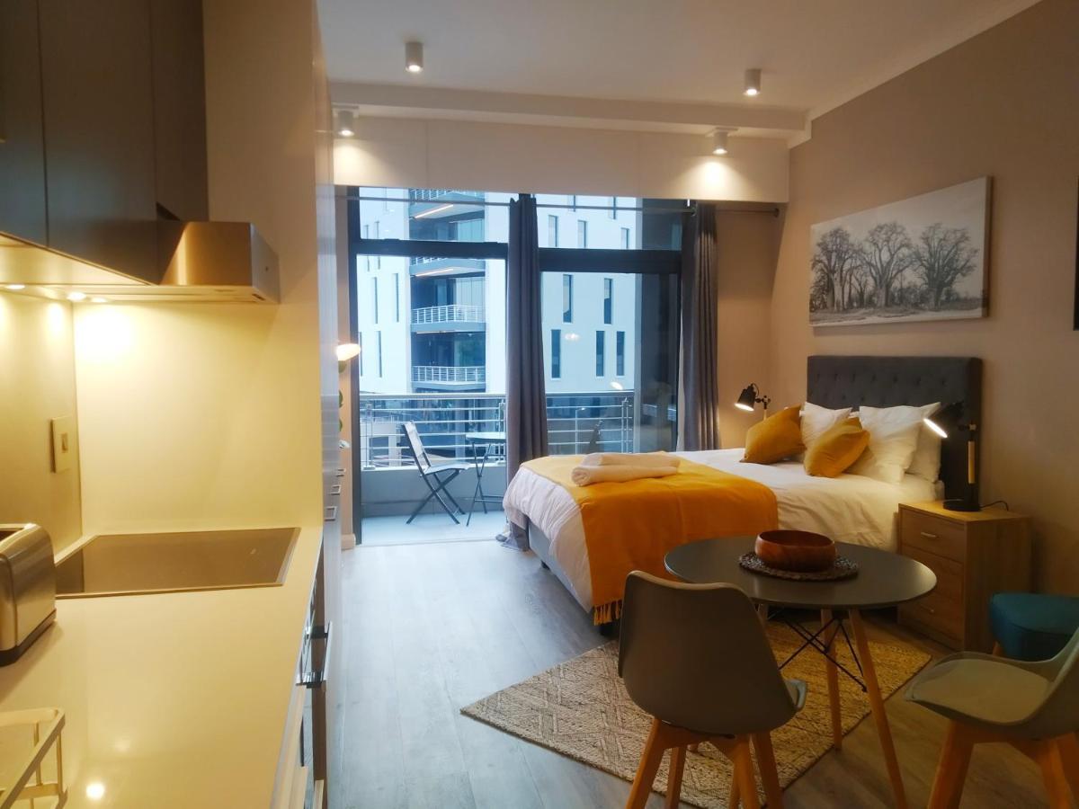 Menlyn Apartment - Studio Pretoria-Noord Kültér fotó